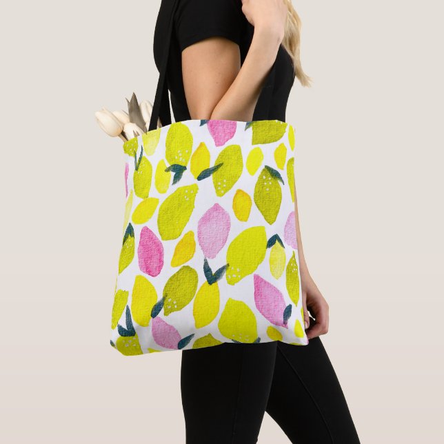 Lemon watercolor pattern tote bag (Close Up)