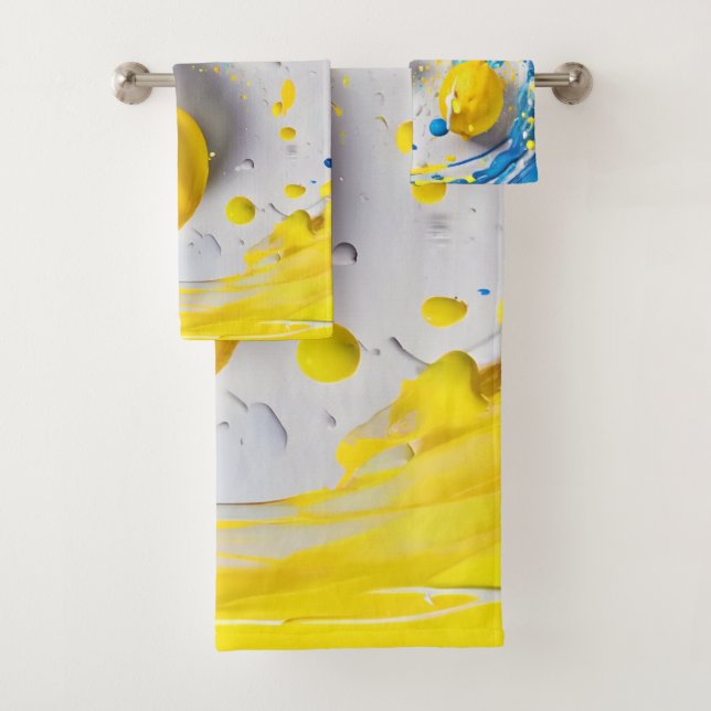 Lemons in a Splash Bath Towel Set (Insitu)