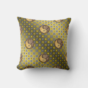 Leo & Earth Rabbit Cushion