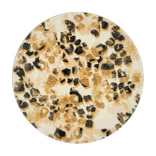 Leopard Chic: Vintage Pattern Elegance. Cutting Board