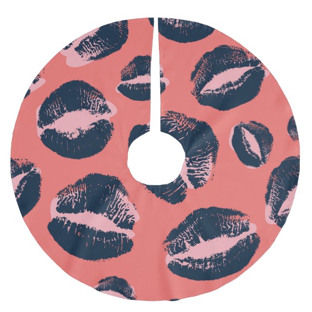 Leopard Kiss: Lipstick Fashion Print Brushed Polyester Tree Skirt (Front)