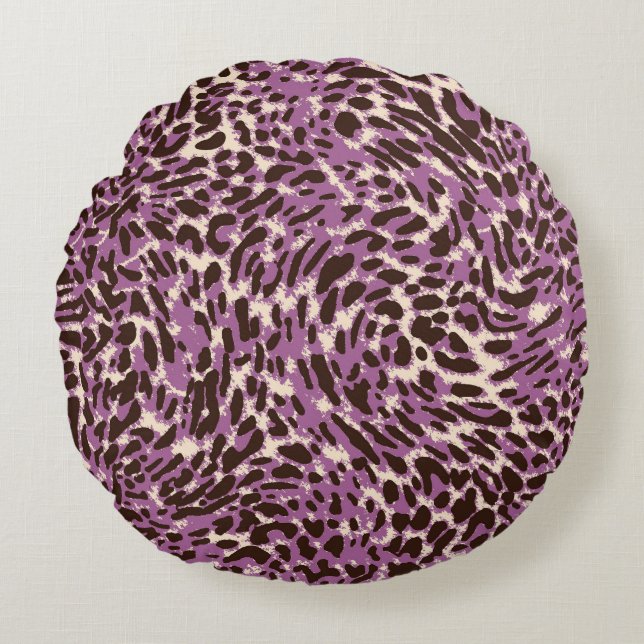 Leopard Print, Classic Animal Pattern. Round Cushion (Front)