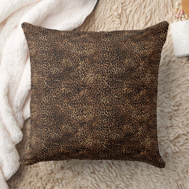 Leopard print in brown and black pattern cushion (Blanket)