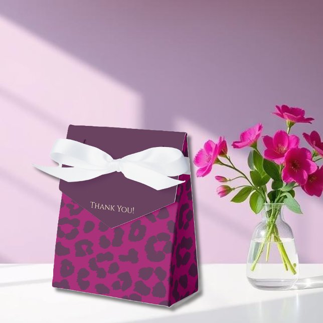 Leopard Print-Magenta- Favour Box (Leopard Print-Magenta- Favor Boxes )