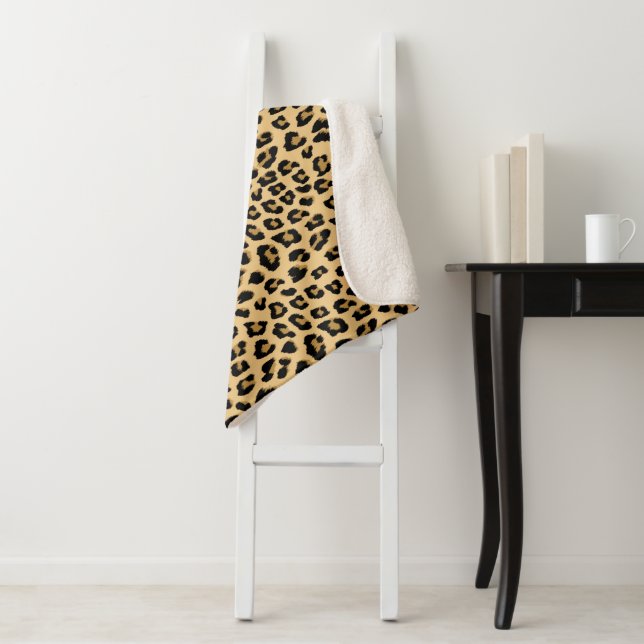 Leopard Print Pattern Sherpa Blanket (In Situ)