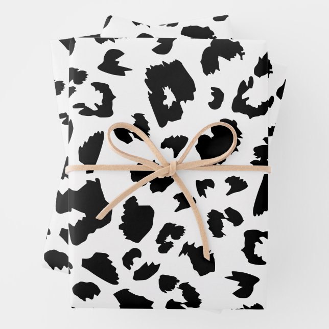 Leopard print wrapping paper sheet (In situ)