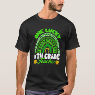 Leopard Rainbow One Lucky 6Th Grade Teacher St Pat T-Shirt