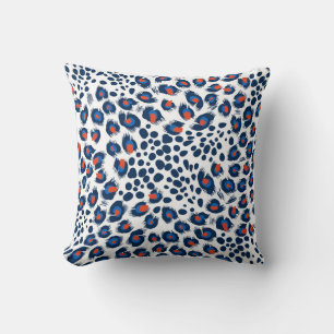 Leopard skin: vintage seamless pattern. cushion