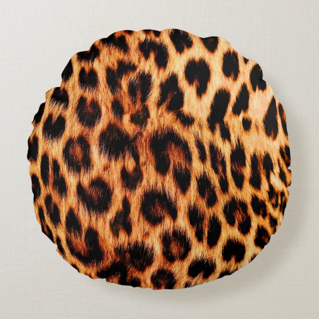 Leopard texture, African animal seamless pattern. Round Cushion (Front)