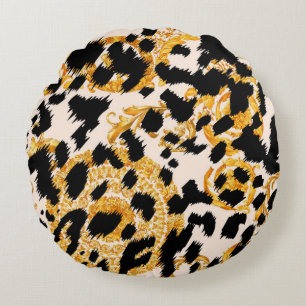 Leopard texture: gold baroque pattern. round cushion