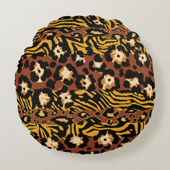 Leopard, tiger skins, wild pattern. round cushion (Front)