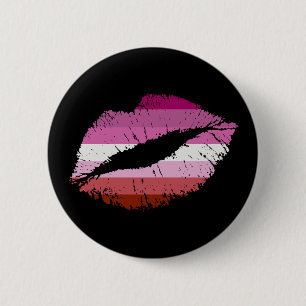 Lesbian Kiss 6 Cm Round Badge