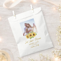 Let Love Grow l Sunflower Seeds Photo Wedding