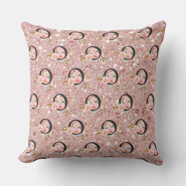Letter O Cushion (Front)