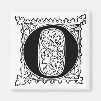 Letter 'O' with Leaf Background- Magnet