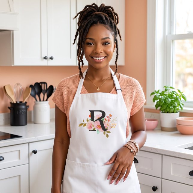 Letter R Long Apron (Creator Uploaded)