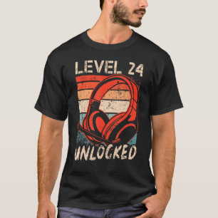 Level 24 Unlocked Video Gamer 24th Birthday Men Bo T-Shirt