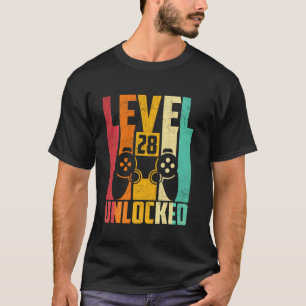 Level 28 Unlocked Retro Vintage 28th Birthday Vide T-Shirt