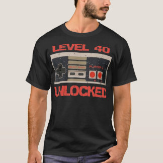 Level 40 Unlocked  Video 40th Birthday Gift  T-Shirt