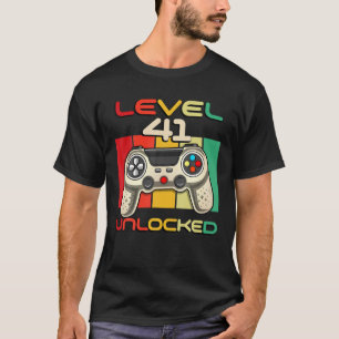 Level 41 Unlocked Videogamer Born In 1980 41 Years T-Shirt