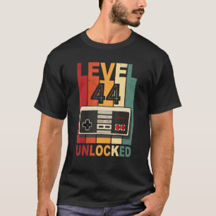 Level 44 Unlocked Video Gamer 44th Birthday Men B T-Shirt