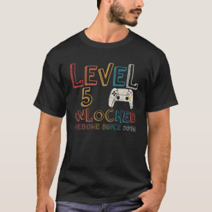 Level 5 Unlocked Awesome Since 2016 Vintage 5Th Bi T-Shirt