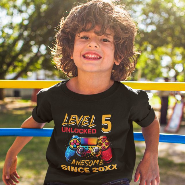 Level 5 Unlocked - Funny Birthday 5 Kids T-Shirt (Creator Uploaded)