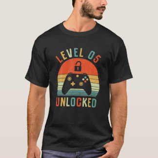 Level 5 Unlocked Video Gamer Vintage 5Th Birthday T-Shirt
