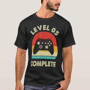 Level 5th Complete  Retro 5 Year Wedding Anniversa T-Shirt