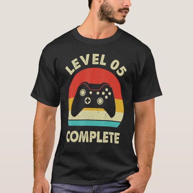 Level 5th Complete  Retro 5 Year Wedding Anniversa T-Shirt (Front)