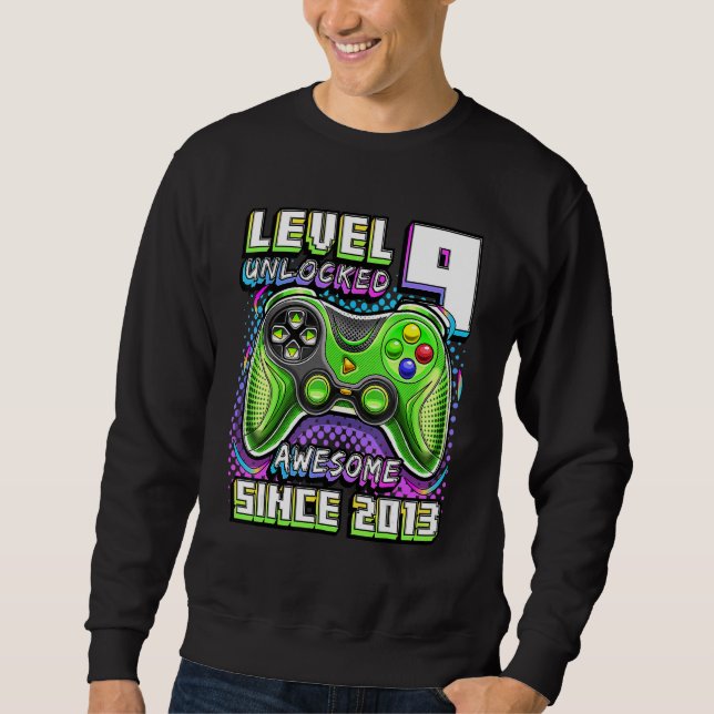 Level 9 Unlocked Awesome 2013 Video Game 9th Birth Sweatshirt (Front)