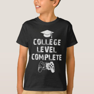 Level Complete Vintage Funny Video Gamer Graduatio T-Shirt
