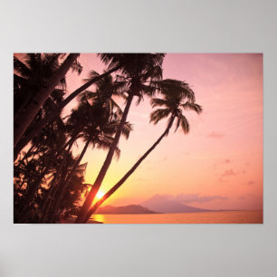 Lewolin Village, Illi Api Island, Selat Boleng Poster