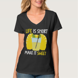 Life Is Short Make It Sweet Lemonade Stand Boss Ju T-Shirt