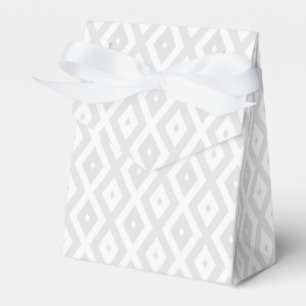 Light grey and white diamond pattern favour box