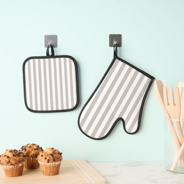 Light Grey and White Stripes Line Oven Mitt & Pot Holder Set (Insitu(Hanging))