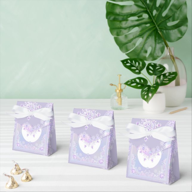 light purple snowflake & glittering heart favour box (Multiple)