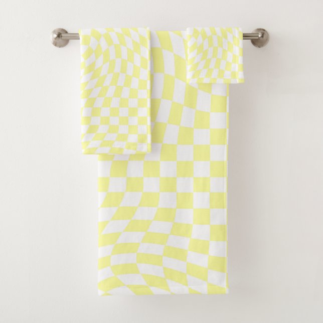 Light Yellow & White Warped Chequered Pattern Bath Towel Set (Insitu)