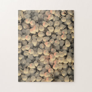 Lightbulb grey white impossible challenging patter jigsaw puzzle