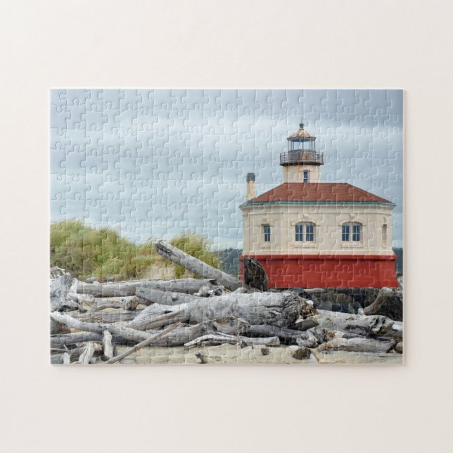 Lighthouse and coast landscape puzzle (Horizontal)