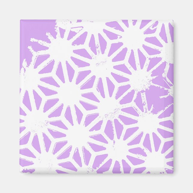 Lilac geometric pattern magnet (Front)