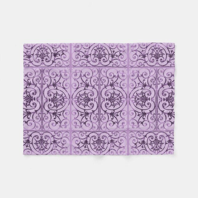 Lilac scrollwork pattern fleece blanket (Front (Horizontal))