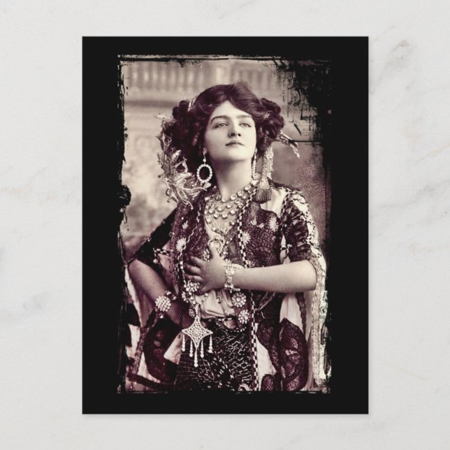 Lily Elsie as The Merry Widow Postcard (Front)