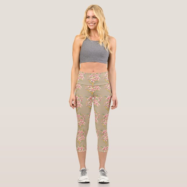 Lily Pattern Repeating Motif Capri Leggings (Front)