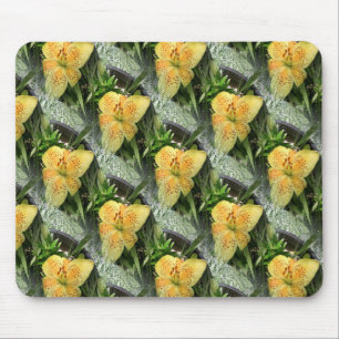 Lily Time... Mouse Pad