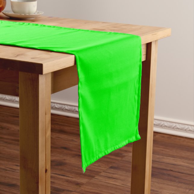 Lime-Coloured Table Runner (In Situ)