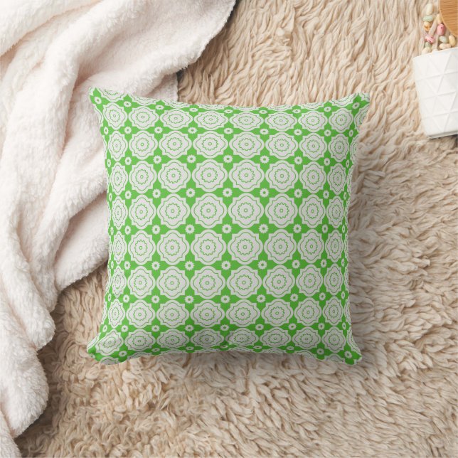 Lime Moroccan Lattice - Quatrefoil Gears Pattern Cushion (Blanket)
