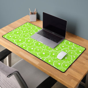Lime slices pattern desk mat