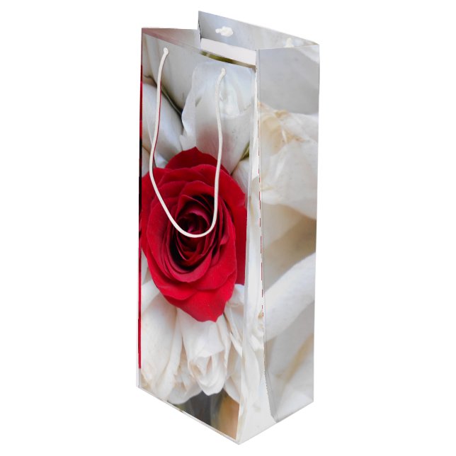 Lindegren Wine Gift Bag (Front Angled)