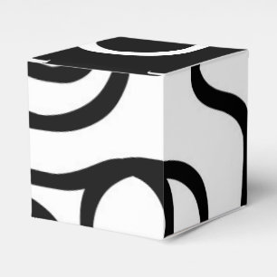 Linear Persuasion I: Abstract Black & White Favour Box